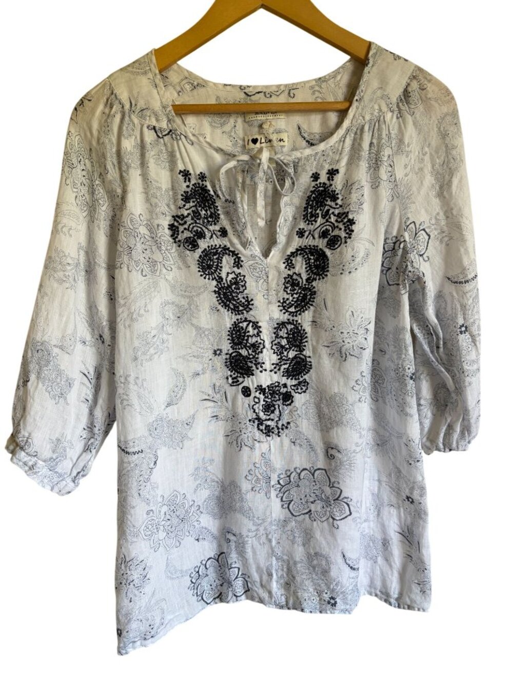 Malvin Love Linen White Floral Linen Medium Blouse Top
